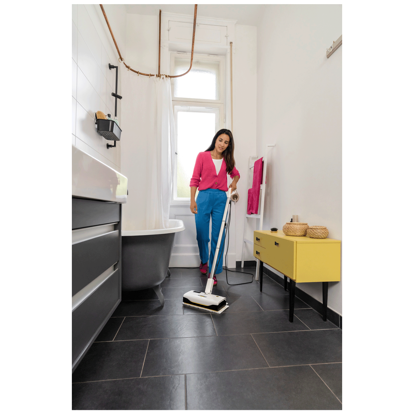 699929243ae109846f165fdb